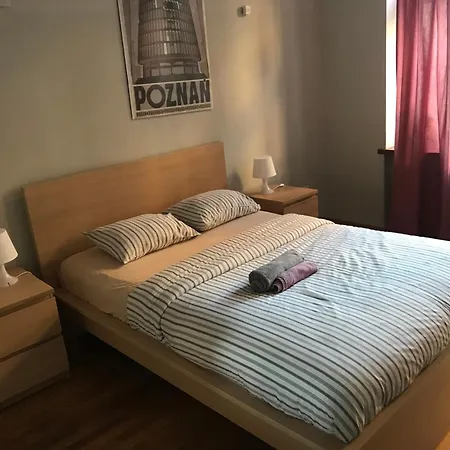 Hostel Wroclawska Z Lazienkami *