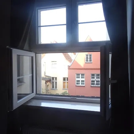 Hostel Wroclawska Z Lazienkami