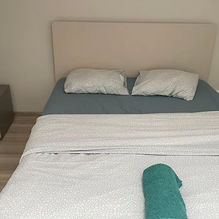 Hostel Wroclawska Z Lazienkami *